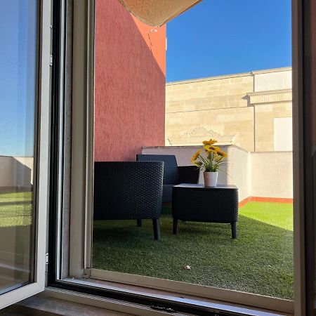 Loft Con Terrazzo A Livello Stazione Apartment Lecce Luaran gambar