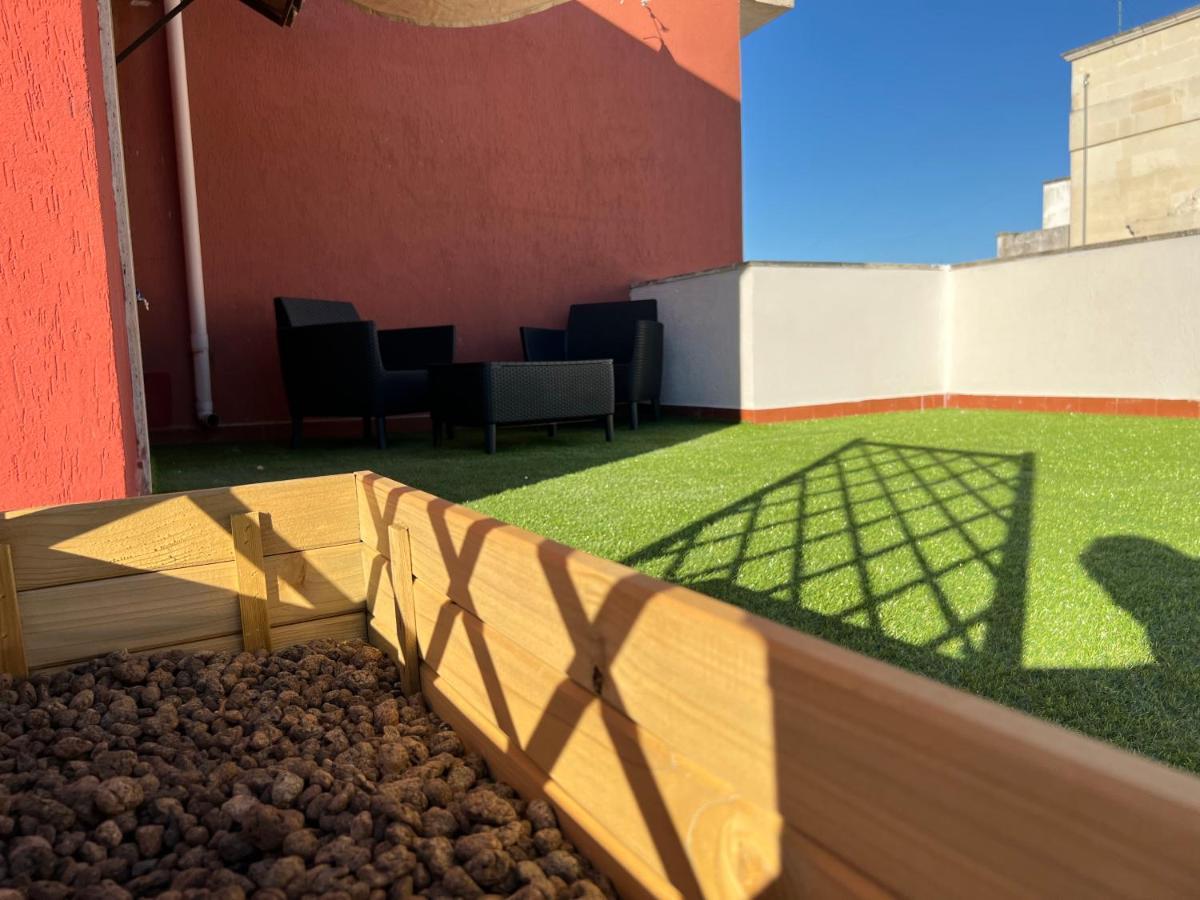 Loft Con Terrazzo A Livello Stazione Apartment Lecce Luaran gambar